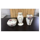 LOT OF PORCELAIN DECOR