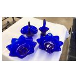 2 COBALT BLUE GLASS FLOWER BOWLS & 2 BLUE BASKETS