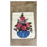FLORAL VASE LATCH HOOK RUG