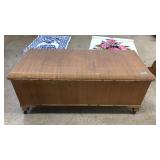 VNTG. WOOD/RATTAN STORAGE CHEST