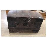 VNTG SHIPS TRUNK