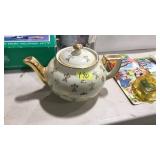 HALL 6CUP PORCELAIN TEA POT