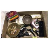 FLAT OF ASST. COSTUME JEWLERY & MISC
