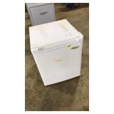 CHEFMATE MINI FRIDGE, 1.7CU FT