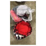 ASST. DOG BEDS AND BLANKETS