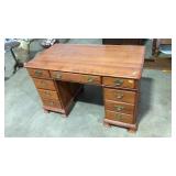 KNEE HOLE DESK