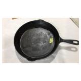 CAST IRON SKILLET NO. 8