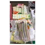 LOT OF ASST. HANDTOWELS
