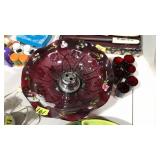 RED GLASS PAINTED BOWL & 6 SMALL RED GLASSES