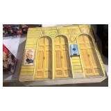 VNTG. BARBIE & KEN CARDBOARD PLAY THEATRE