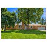 Hilliard Brick Ranch on 1+ Acre