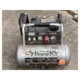 Husky air compressor. Works.