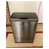Trash Can, 18x10 1/2x25 1/2" tall