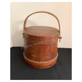 Primitive Wood Furkin with Lid, 8 1/2x11 1/2"