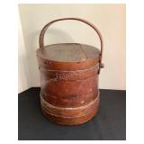 Primitive Wood Furkin with Lid, 9 1/2x14"