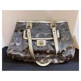 Coach Handbag, not authenticated, needs cleaning
