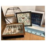Wall Shelf & Decor