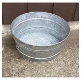 Galvanized tub (24" x 11.5ï¿½)