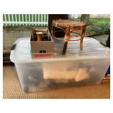 Tote with artisan dolls, oriental risers & small