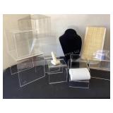 Acrylic display platforms & jewelry displays