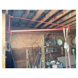 Shop crane with 3/4 ton coffins hoist