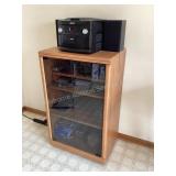 RCA radio, Cabinet & Contents