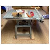 Delta 10" Contractorï¿½s table saw
