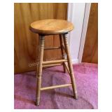 Stool, 13x26' tall