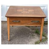 MCM end table, 28'x28' x 21.5't