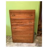 5 drawer wood dresser & contents
