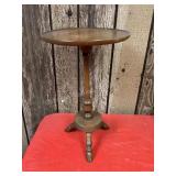 3 leg plant stand, 14x22"