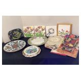 Wedgwood & Royal Doulton plates, trivets,