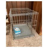 Dog crate & pads, 19x24x21" tall