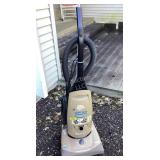 Dirt Devil swivel glide vacuum, works
