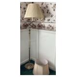60' floor lamp with 2 shades, works