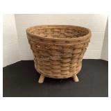 Footed Longaberger Fern Basket, 12 1/2x10 1/2'