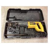 DeWalt reciprocating saw, works