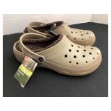 New Menï¿½s Size 10 Slippers