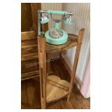 Heart Stand & Vintage Rotary Phone