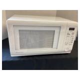 White Magic Chef microwave