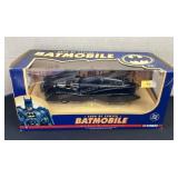 2000 DC Comics Batmobile 1:18 Diecast car