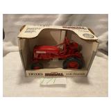 1/16 scale Farmall Cub Wide Front Precision Series