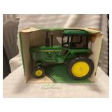1/16 scale John Deere 4000 Series Wide Front NIB G