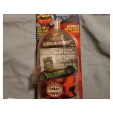 Hot Wheels World RAce w/comic book