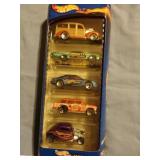 Hot Wheels .Com gift set
