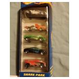Hot Wheels Shark Park gift set