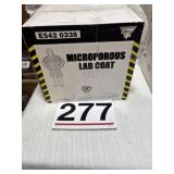 Microporous lab coats, white size extra large