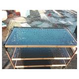 Shelves W. 27 8n., D 23 in., H 18.5 in.