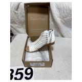 Delilah white shoes  7.5