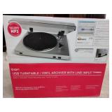 USB turntable/vinyl archiver with line input